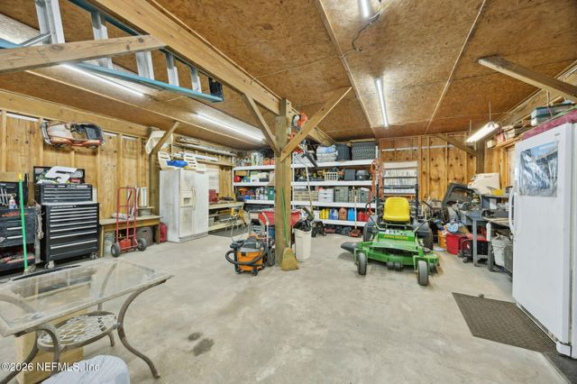 213 E CHAR Lane, Crescent City, FL 32112