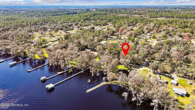 213 E CHAR Lane, Crescent City, FL 32112