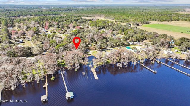213 E CHAR Lane, Crescent City, FL 32112