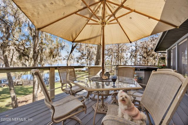 213 E CHAR Lane, Crescent City, FL 32112