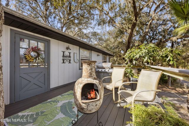 213 E CHAR Lane, Crescent City, FL 32112