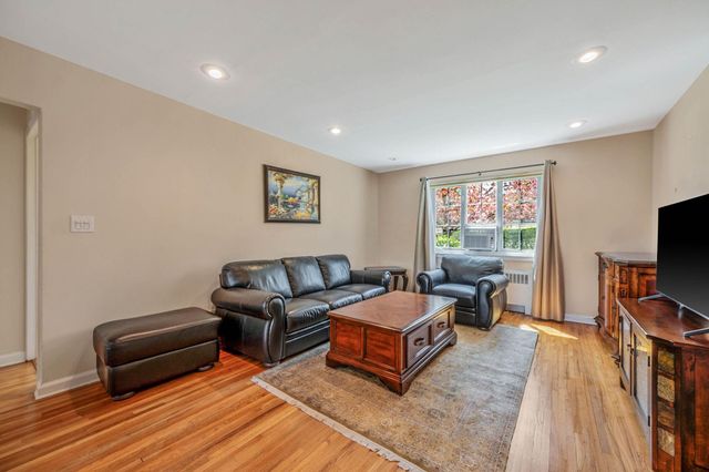 421 W Main Street 96A, Huntington, NY 11743