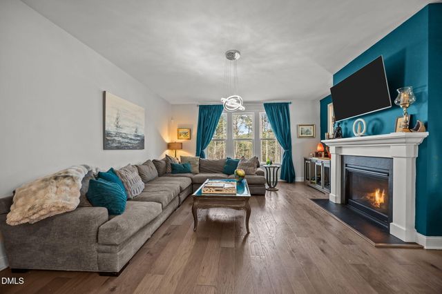 7425 Laurel Crest Drive, Wake Forest, NC 27587