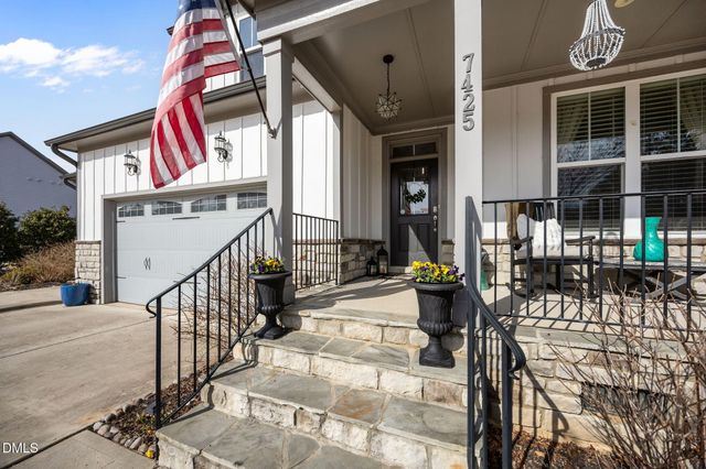 7425 Laurel Crest Drive, Wake Forest, NC 27587