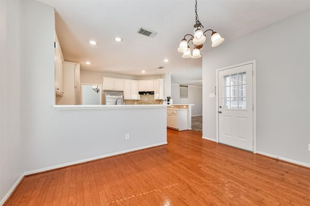 2621 Drift Wood Lane, Seabrook, TX 77586