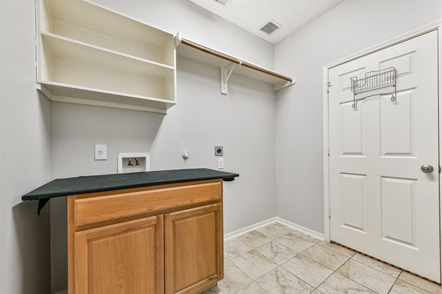 2621 Drift Wood Lane, Seabrook, TX 77586