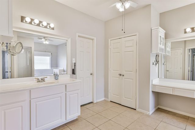 2621 Drift Wood Lane, Seabrook, TX 77586