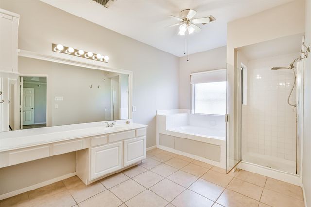 2621 Drift Wood Lane, Seabrook, TX 77586