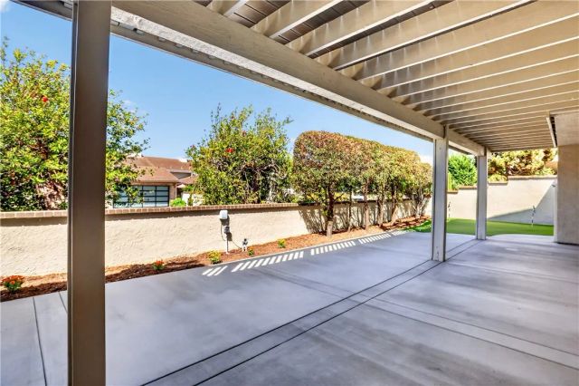 9 Curl, Corona Del Mar, CA 92625