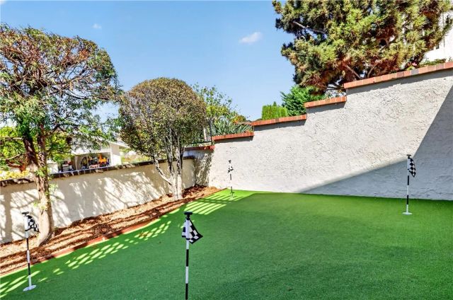 9 Curl, Corona Del Mar, CA 92625