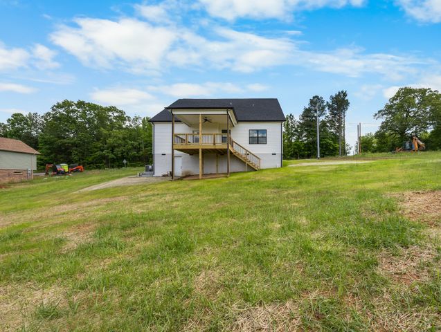 983 Palmyra Rd, Clarksville, TN 37040