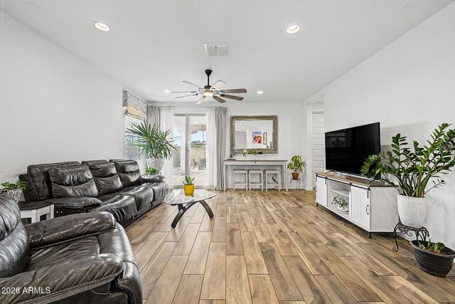 3452 E DAKOTA Drive, San Tan Valley, AZ 85143