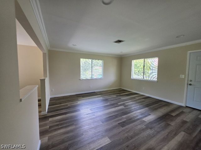 2455 Thomasson DR B, Naples, FL 34112