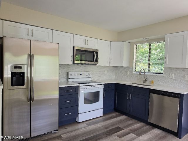 2455 Thomasson DR B, Naples, FL 34112