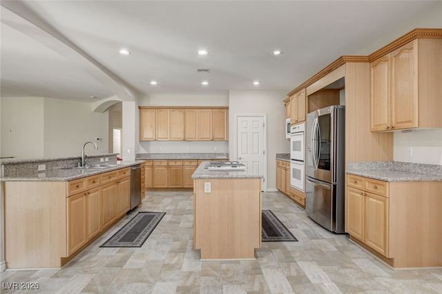 144 Tamarron Cliffs Street, Las Vegas, NV 89148