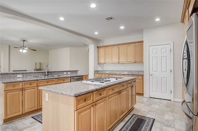 144 Tamarron Cliffs Street, Las Vegas, NV 89148