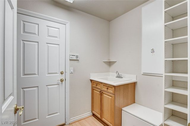 144 Tamarron Cliffs Street, Las Vegas, NV 89148