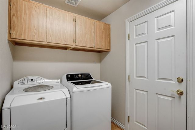 144 Tamarron Cliffs Street, Las Vegas, NV 89148