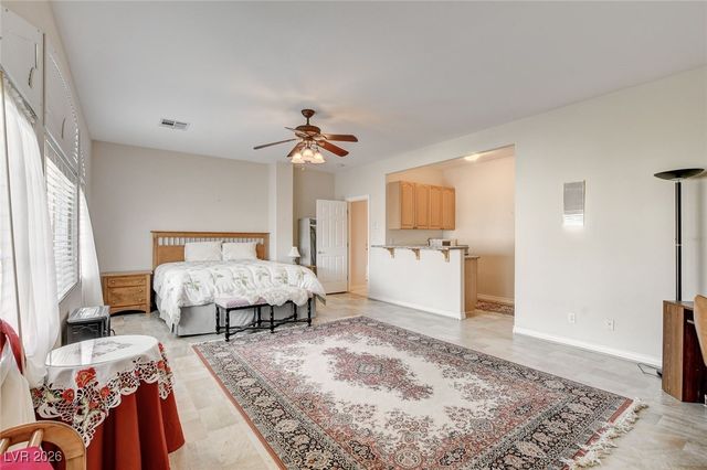 144 Tamarron Cliffs Street, Las Vegas, NV 89148