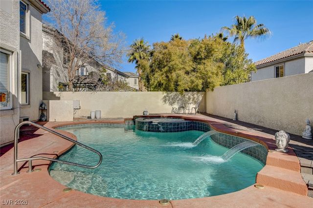 144 Tamarron Cliffs Street, Las Vegas, NV 89148