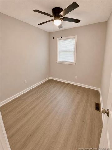 107 S 1st Street, Maxton, NC 28364