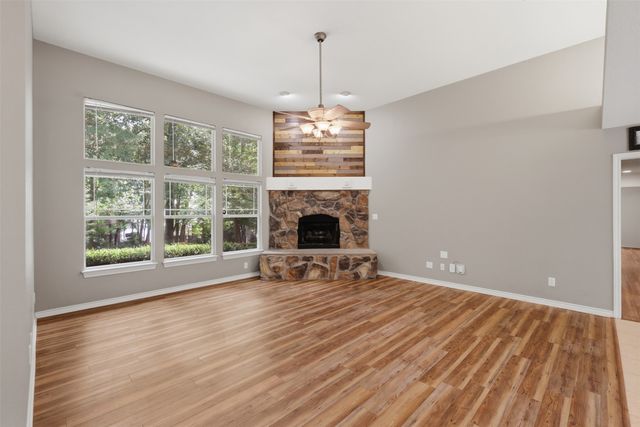 565 W El Dorado Drive, Scroggins, TX 75480