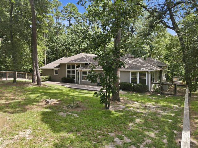 565 W El Dorado Drive, Scroggins, TX 75480