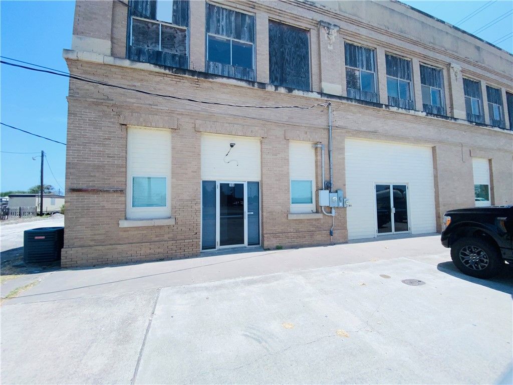 114 W Ave C, Gregory, TX 78359 — exterior