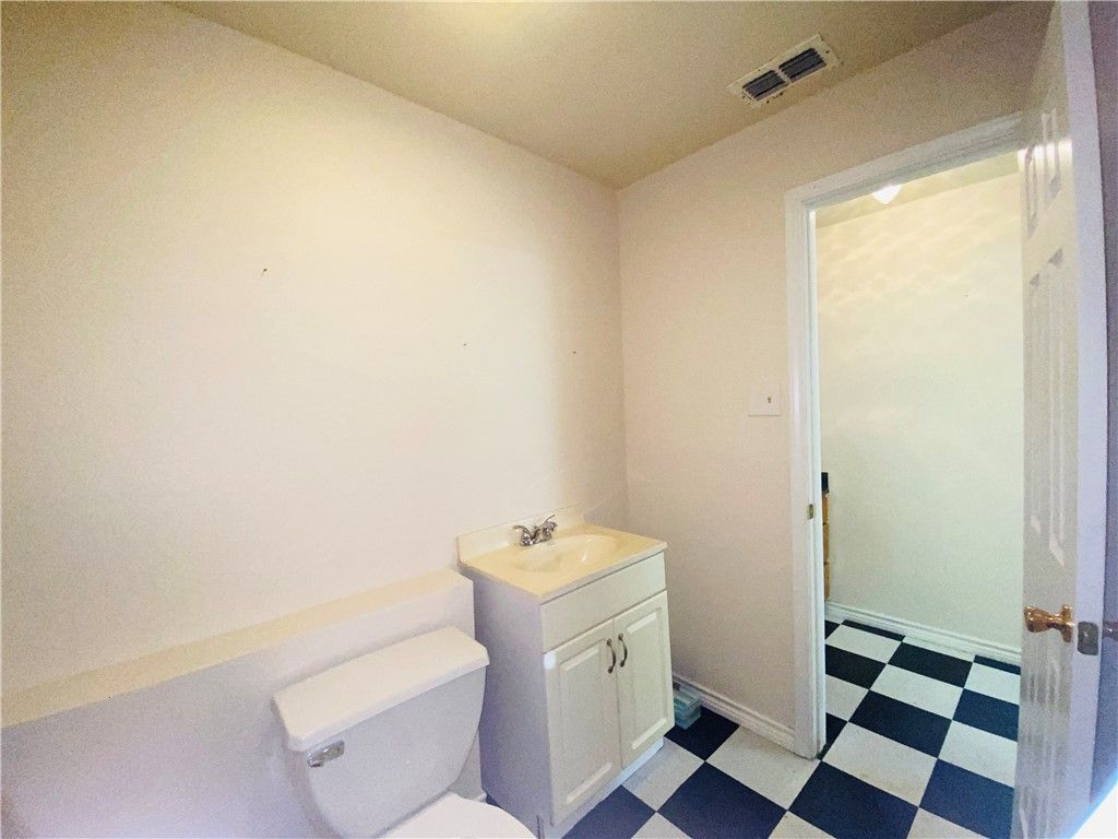 114 W Ave C, Gregory, TX 78359 — photo 5