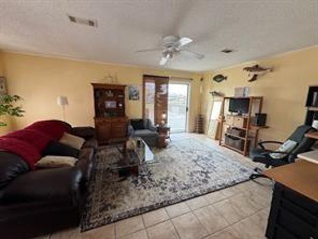 1571 Blue Water Drive, Freeport, TX 77541