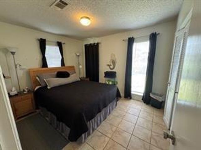 1571 Blue Water Drive, Freeport, TX 77541