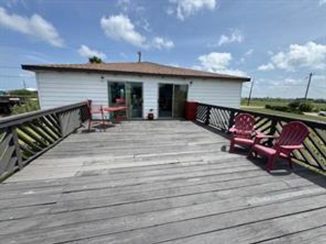 1571 Blue Water Drive, Freeport, TX 77541