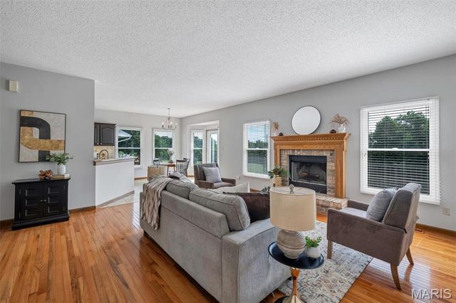 195 England Drive, O'fallon, MO 63366