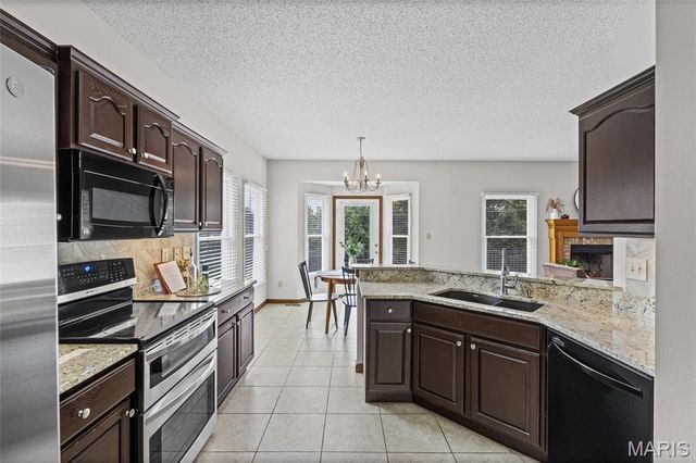 195 England Drive, O'fallon, MO 63366