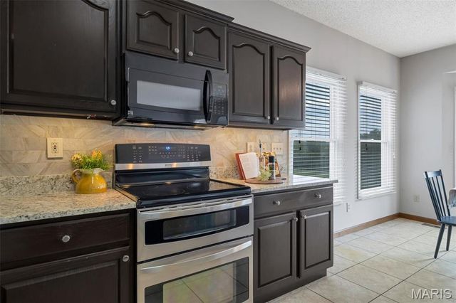 195 England Drive, O'fallon, MO 63366