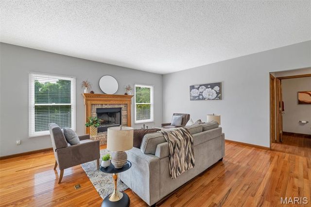 195 England Drive, O'fallon, MO 63366