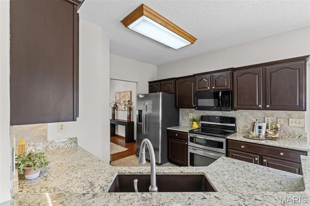 195 England Drive, O'fallon, MO 63366