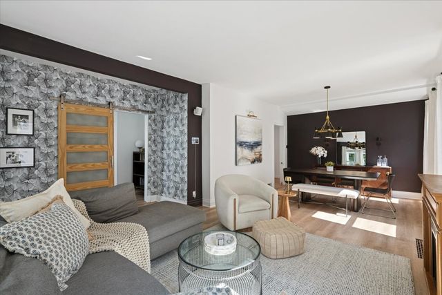 1124 Lathrop Avenue, Forest Park, IL 60130