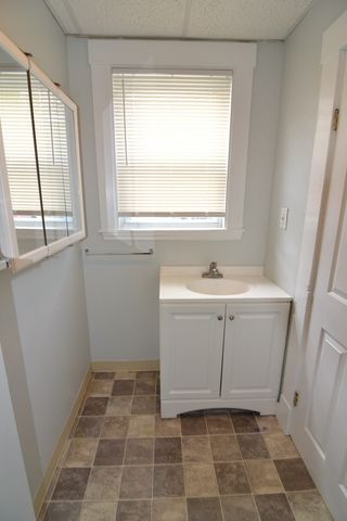 208 Irving Street 1L, Framingham, MA 01702