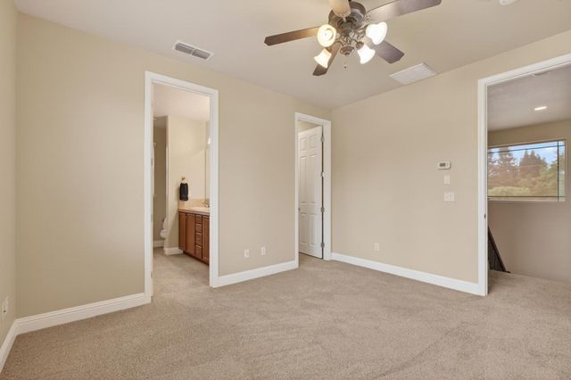 8221 Ashcrest Ln, Fair Oaks, CA 95628