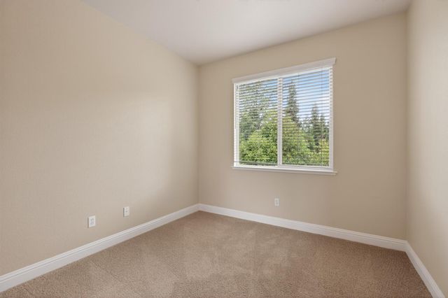 8221 Ashcrest Ln, Fair Oaks, CA 95628