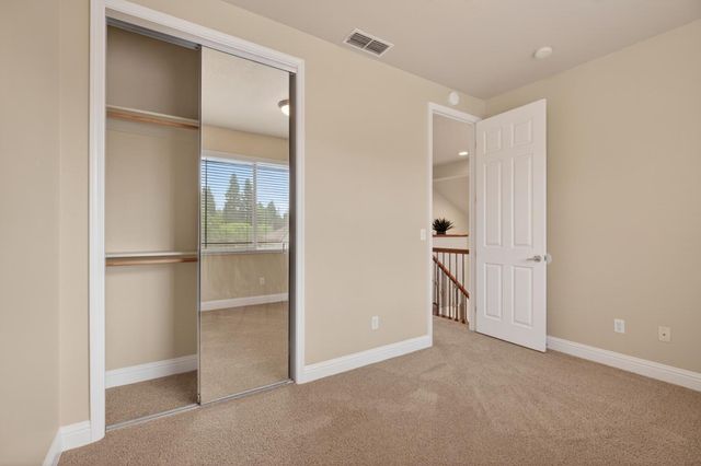 8221 Ashcrest Ln, Fair Oaks, CA 95628