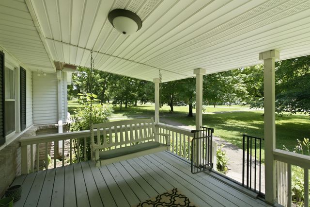 1821 Little Marrowbone Rd, Ashland City, TN 37015