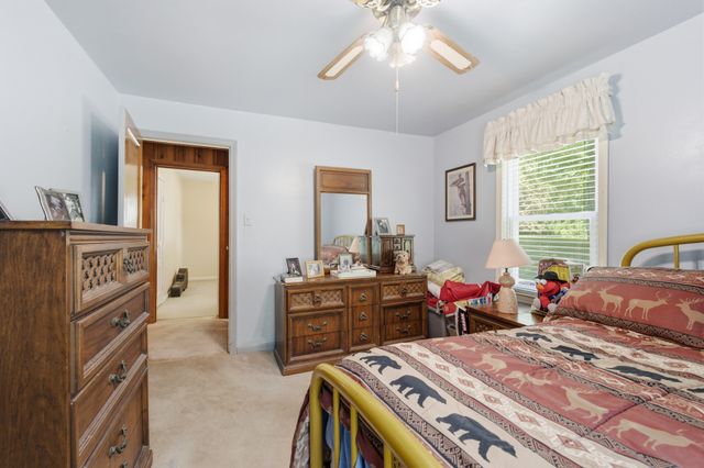 1821 Little Marrowbone Rd, Ashland City, TN 37015