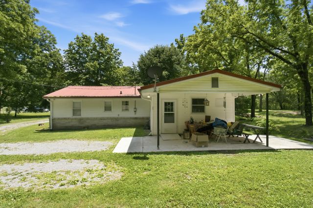 1821 Little Marrowbone Rd, Ashland City, TN 37015