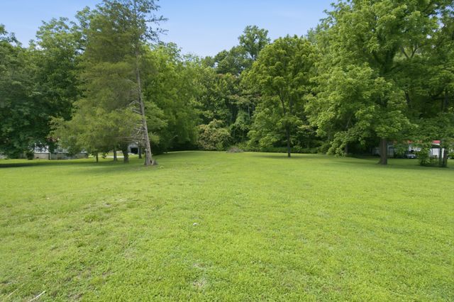 1821 Little Marrowbone Rd, Ashland City, TN 37015
