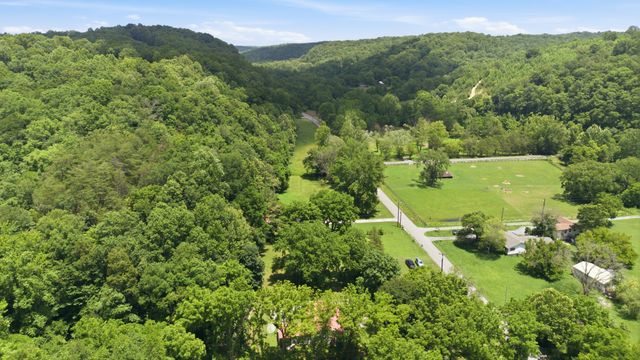 1821 Little Marrowbone Rd, Ashland City, TN 37015