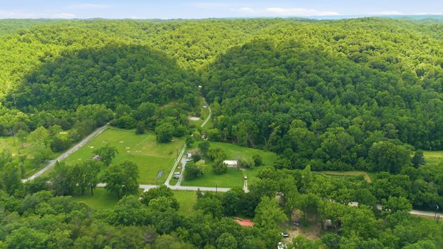 1821 Little Marrowbone Rd, Ashland City, TN 37015