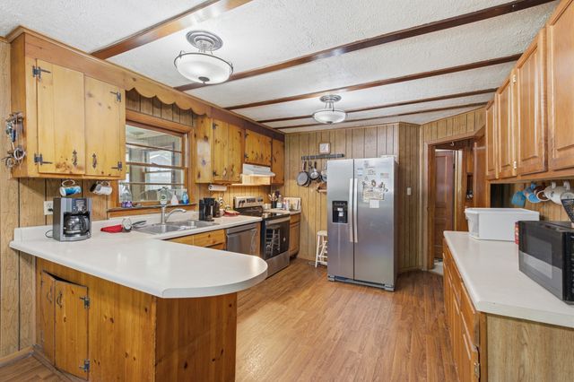 1821 Little Marrowbone Rd, Ashland City, TN 37015