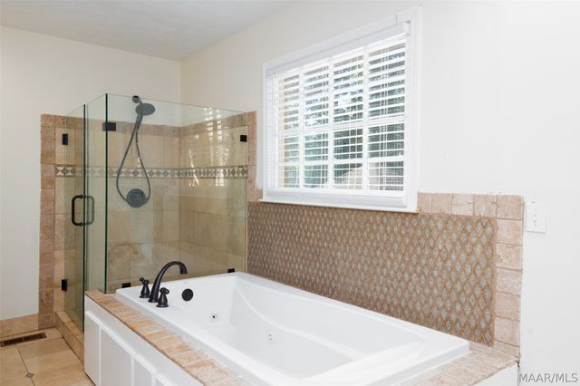 6613 Luxembourg Circle, Montgomery, AL 36117